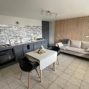 appartement-avec-petit-jardin.midi-pyreneeshotels.com/