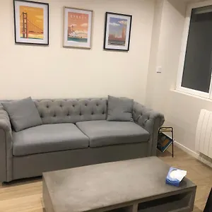 Appartement T2 Spacieux Et Equipe, Mions